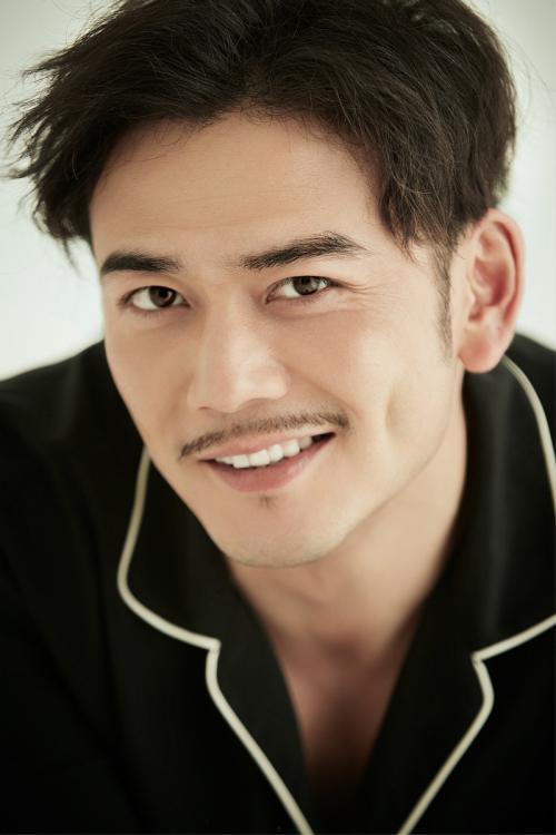 爆料娱乐圈杨烁简介图片,娱乐圈爆料中的硬汉魅力